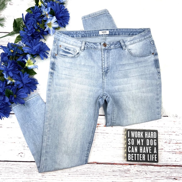 👖|•KENSIE•| Effortless Mid-Rise Skinny Ankle Jeans Size 12/31👖 - Picture 2 of 8